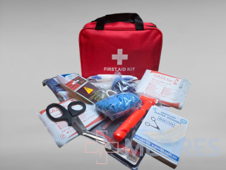 Apteczka samochodowa First Aid